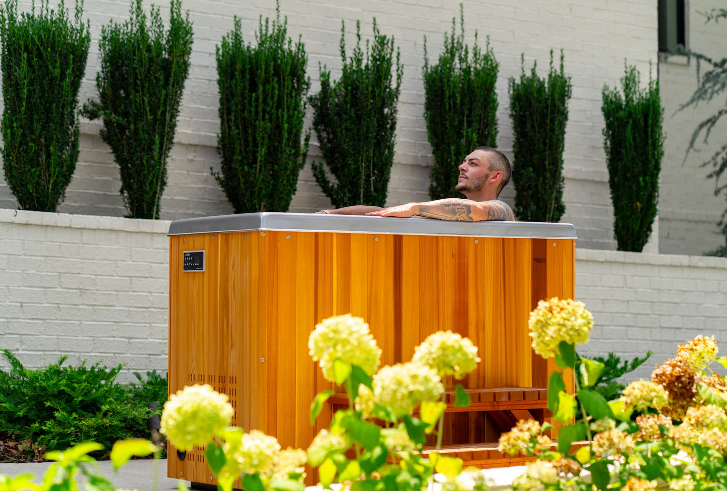 Icepod - Coldtub Store # The Icepod is our most space efficient 1 person model, fitting into compact areas. This is a great one person model if you are 5’9 and under or are simply looking to just plunge to chest level. If you are a taller individual or are looking to fully submerge we would highly recommend the Icepod Plus. Temperature ranges from 35-104°.